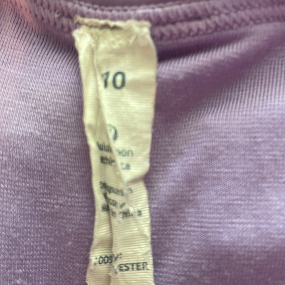 Lululemon speed up shorts size 10 - Picture 3 of 3